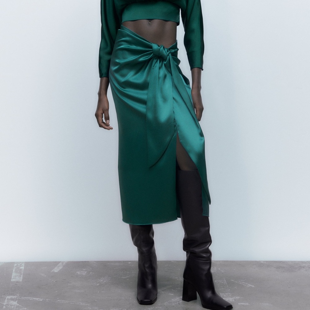 ZARA bnwt satin tie design forest green midi skirt